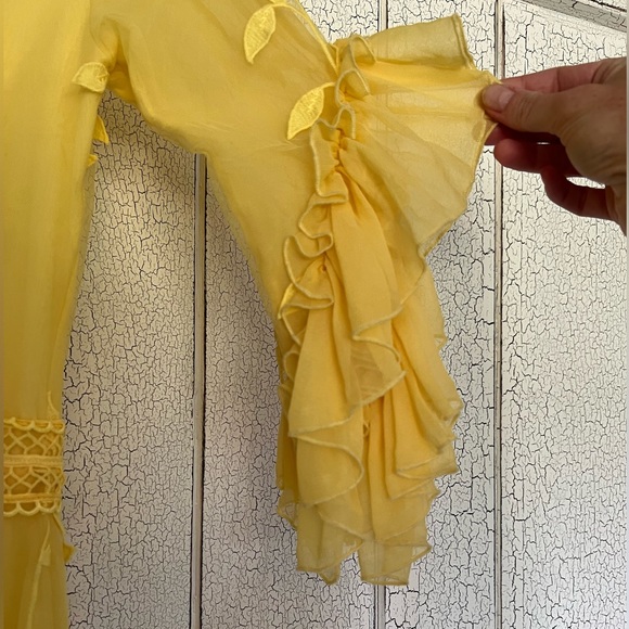 Gorgeous yellow tiered Costarellos dress - Picture 5 of 11